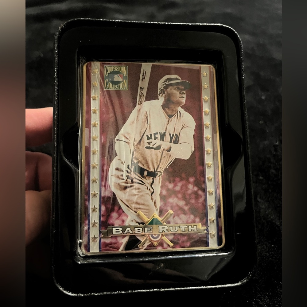 Babe Ruth set of ( 5 ) Metallic Impressions Embossed Metal Collector Cards .